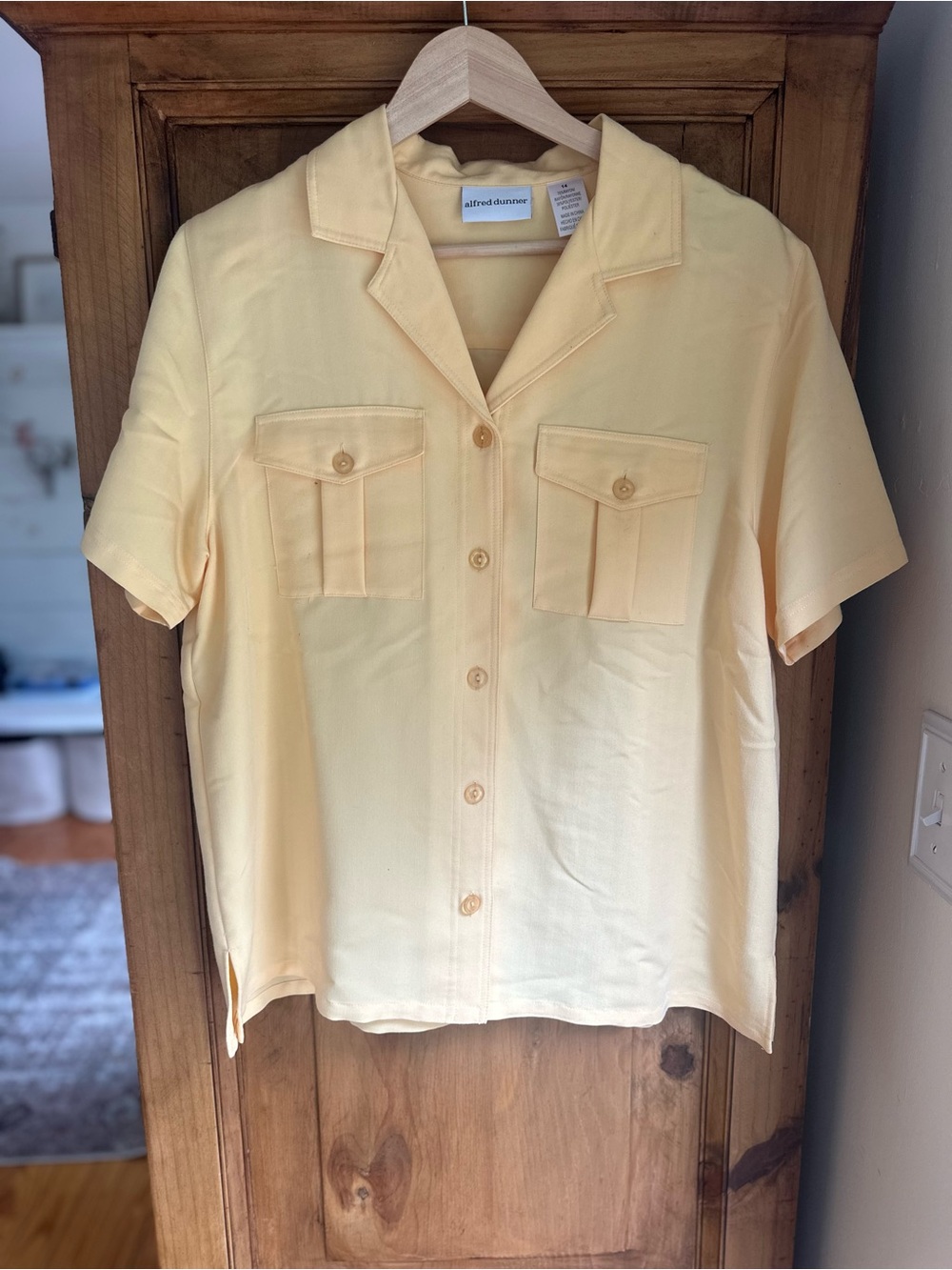 Alfred Dunner Pastel Yellow Minimalist Button Front Blouse Pastel  Size 14